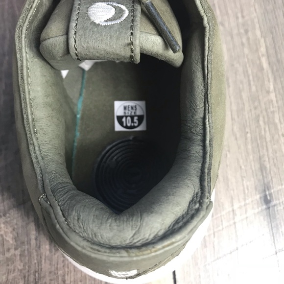 NWT Nike HyperDunk 2017 Low LMTD Olive M AUTHENTIC - Picture 6 of 7